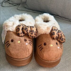 Hello kitty slippers